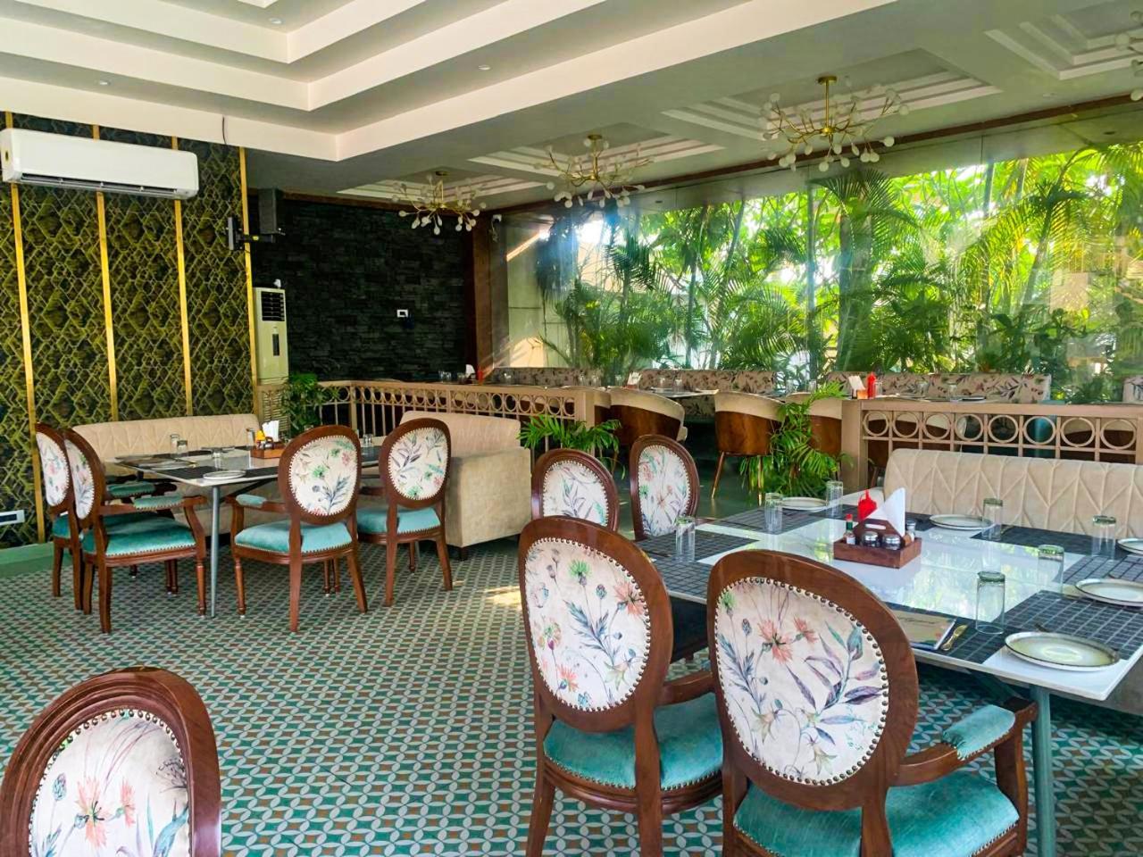 Pink Villa Boutique Hotel Meerut Bagian luar foto