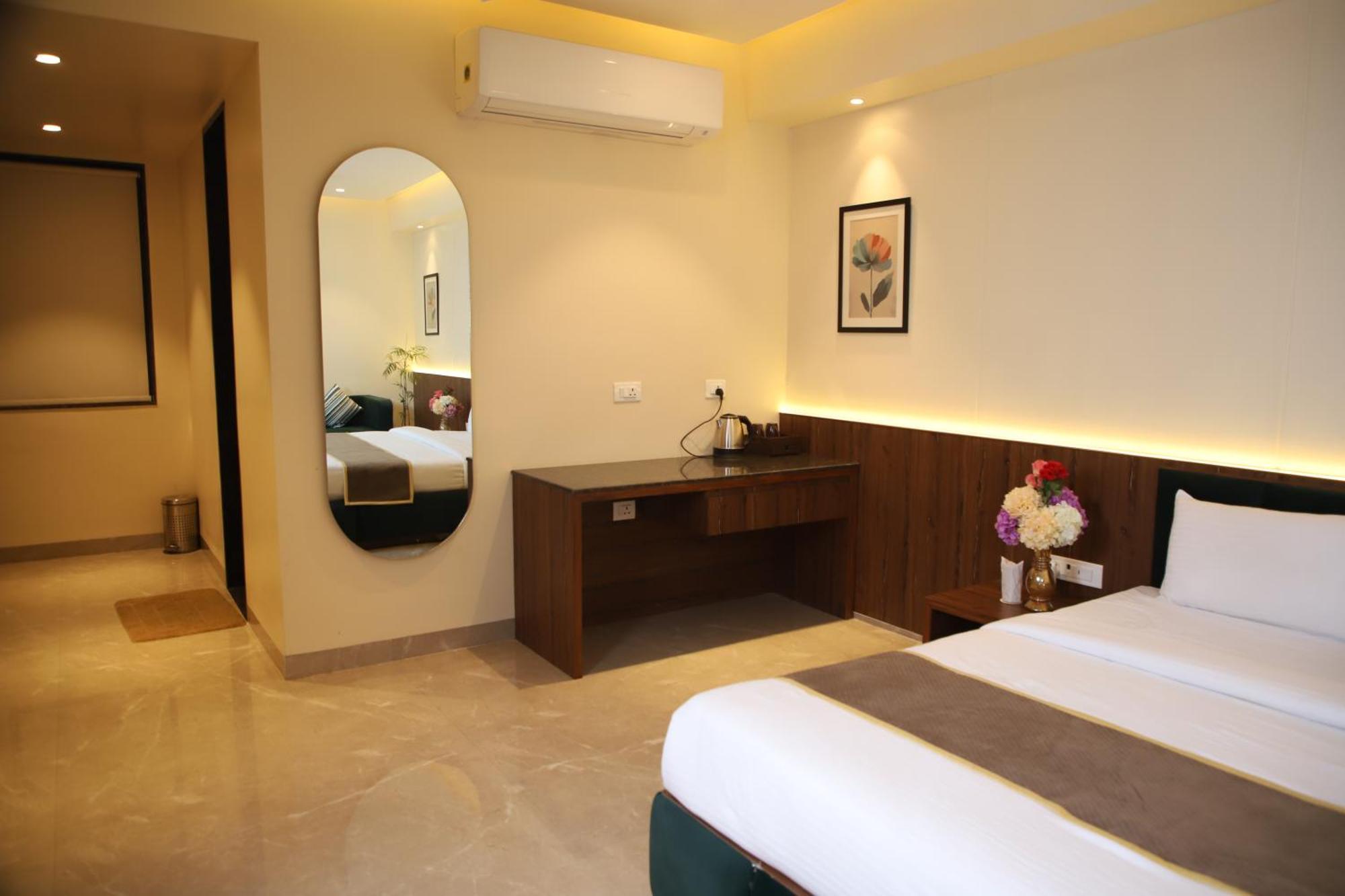 Pink Villa Boutique Hotel Meerut Bagian luar foto