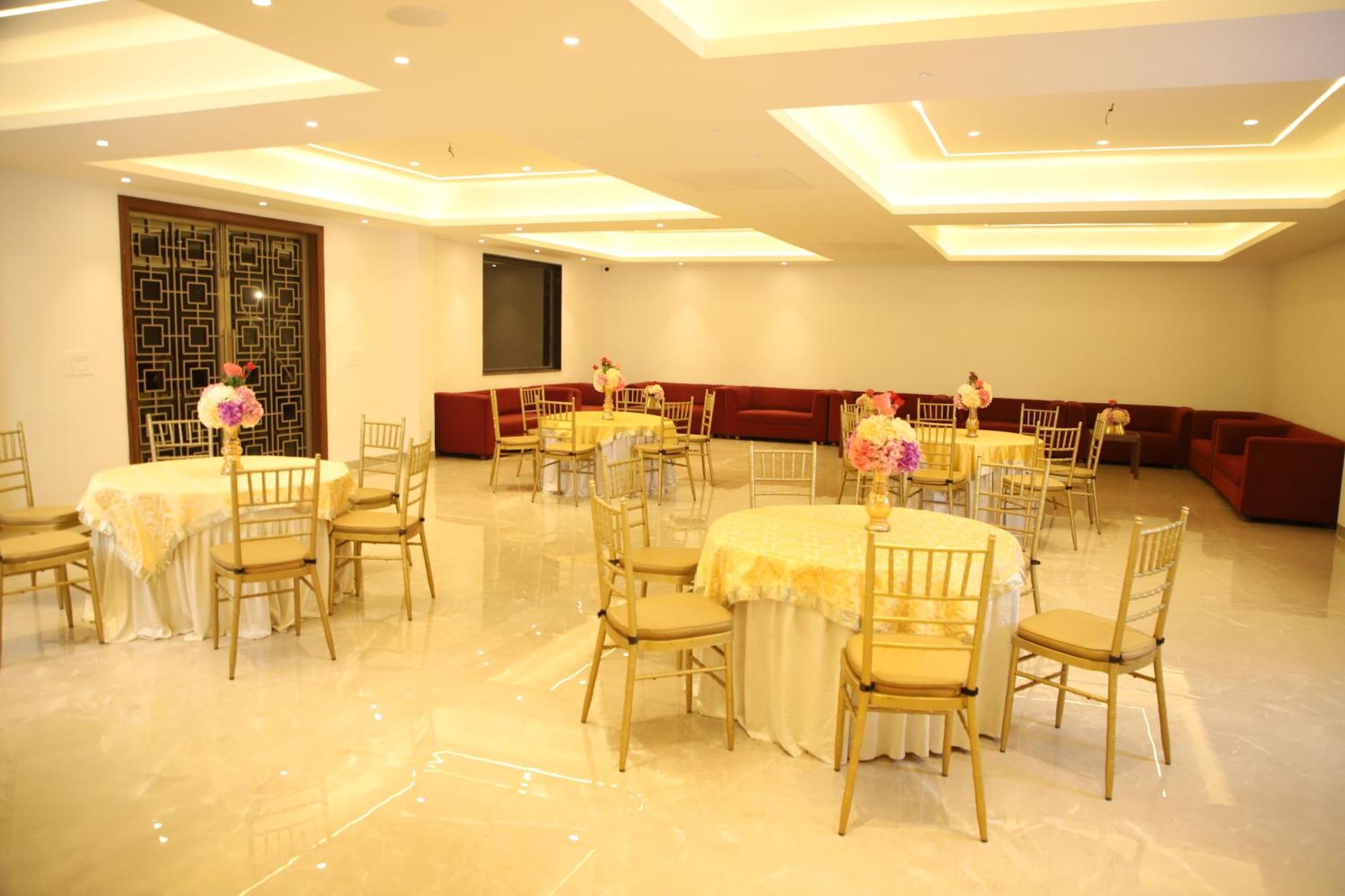 Pink Villa Boutique Hotel Meerut Bagian luar foto