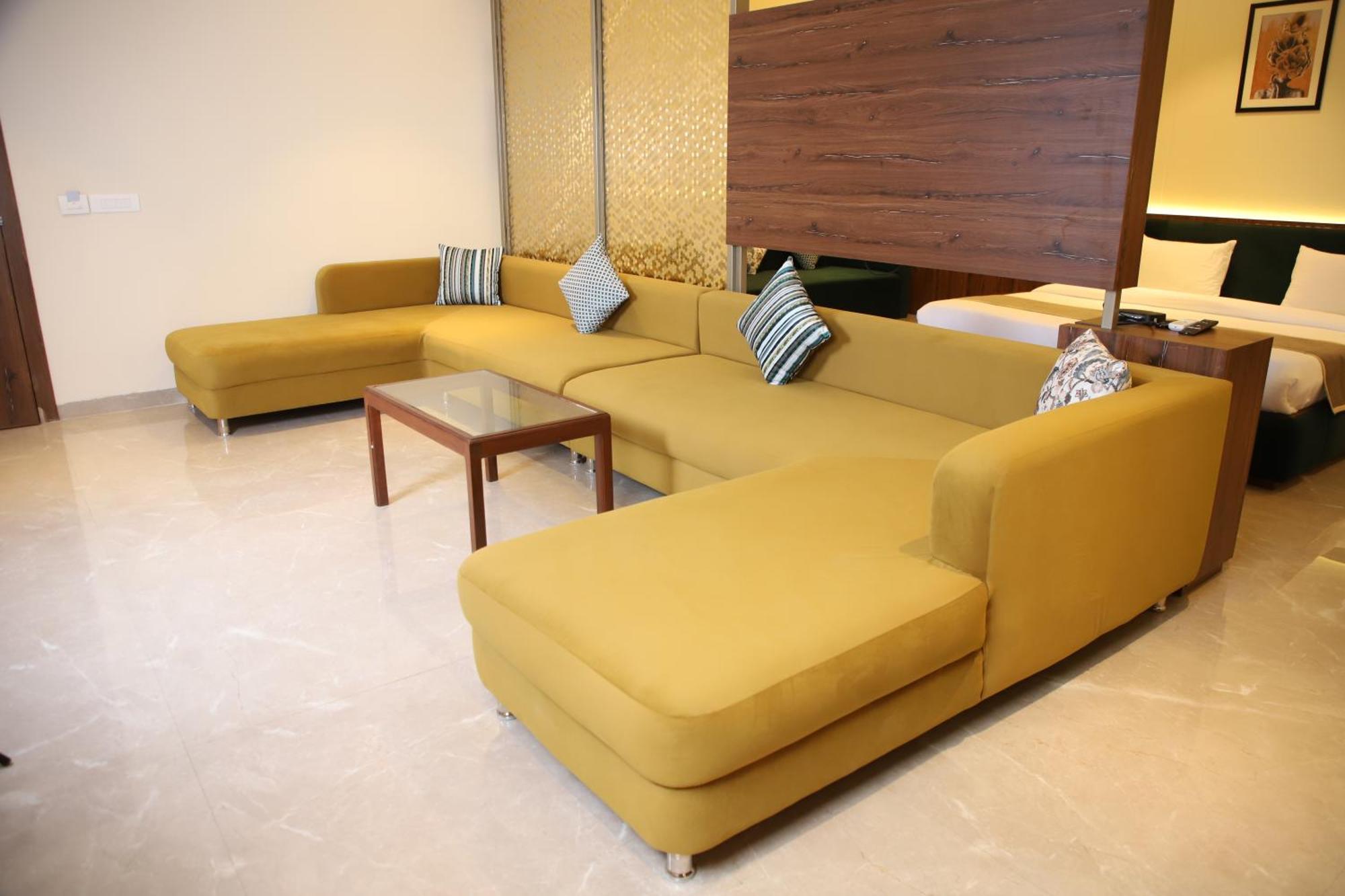 Pink Villa Boutique Hotel Meerut Bagian luar foto